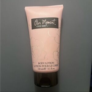 One Direction our moment perfume body lotion tube